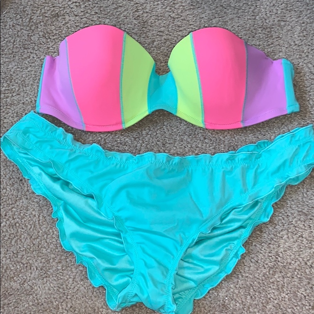 Victoria Secret 2 piece bikini set!
